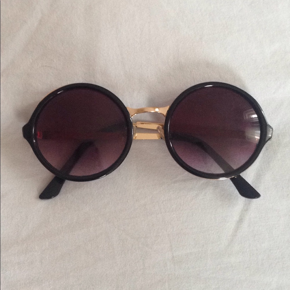 Urban outfitters Sunglasses 😎